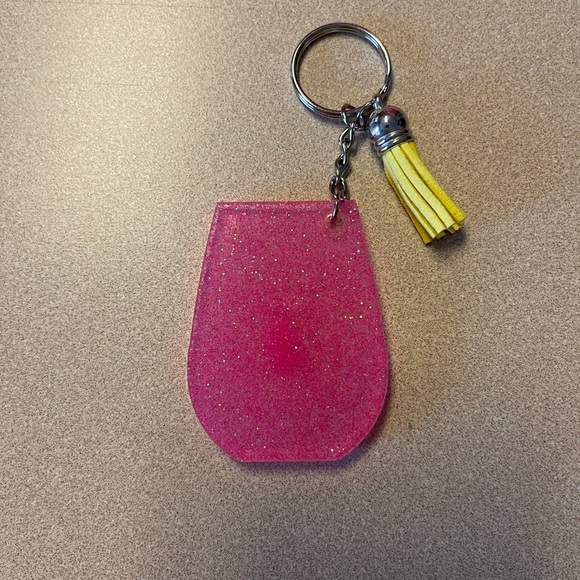 🎉🎉HP🎉🎉 Handmade Wine/Beer/Coffee Glassware Keychains - Picture 6 of 10